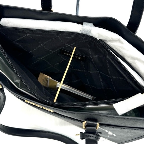 Michael Kors Large MF Pocket Shoulder Tote Bag & Continental Wallet Black/Gold - Picture 8 of 15